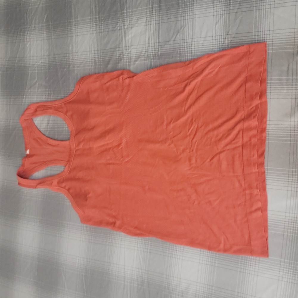 Lululemon tank top size 6